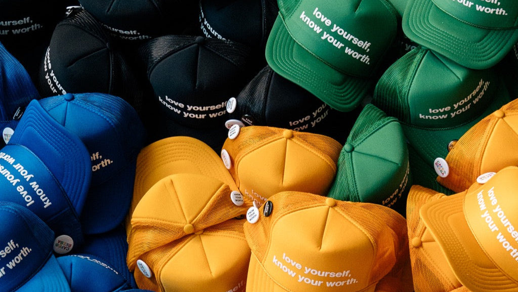 LYKYW Black Trucker Hat