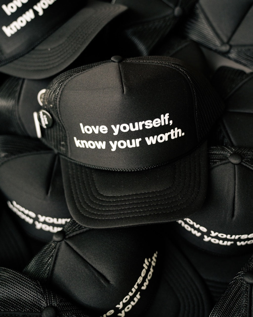 LYKYW Black Trucker Hat